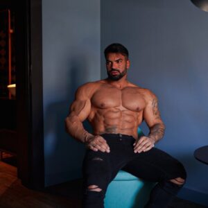 Sergi Constance is male fitness models