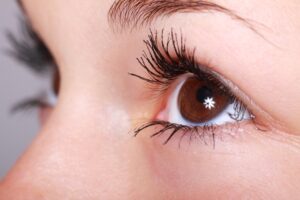 How to take off Eyelash Extensions at home